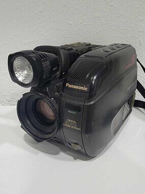 Vintage Panasonic PV-IQ604D Palmcorder IQ Video Camcorder TESTED! Needs Battery